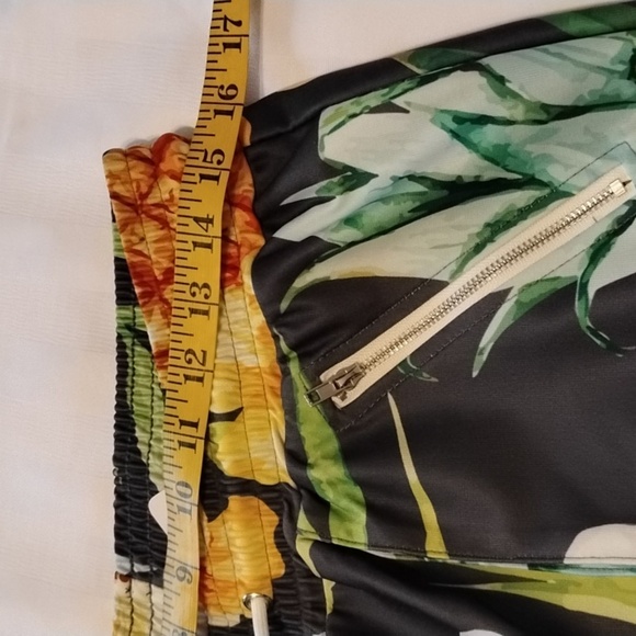 Fashion Nova Woman's Tropical Floral & Pineapple Print Pants, Size: L - Picture 13 of 14